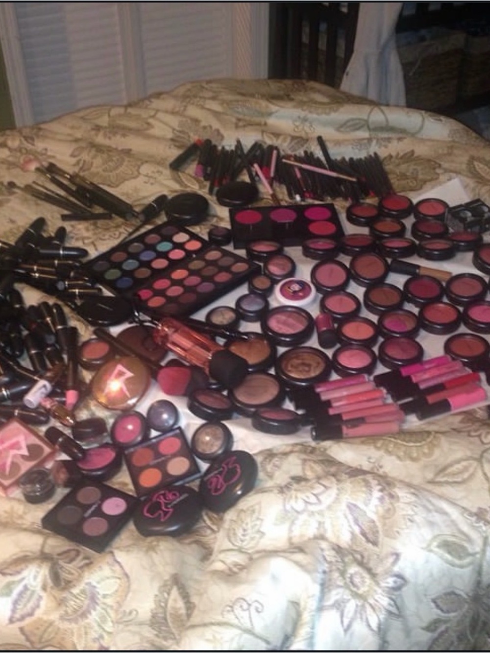 Assorted Women’s Makeup Palette Collection - Pink & Neutral Shades